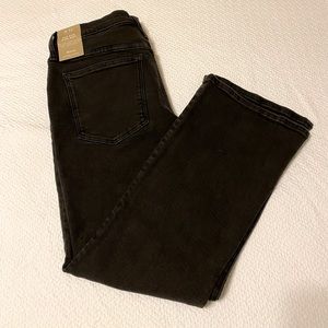NWT - Madewell Kick Out Crop Jeans; Size 31